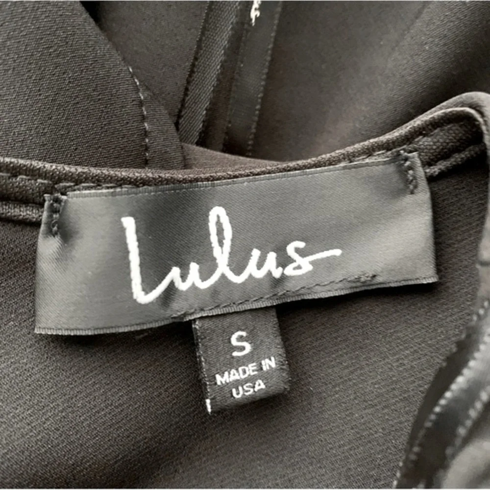 Lulu’s Conversation Piece Black Cap Sleeves Backless Maxi Dress - Picture 5 of 7